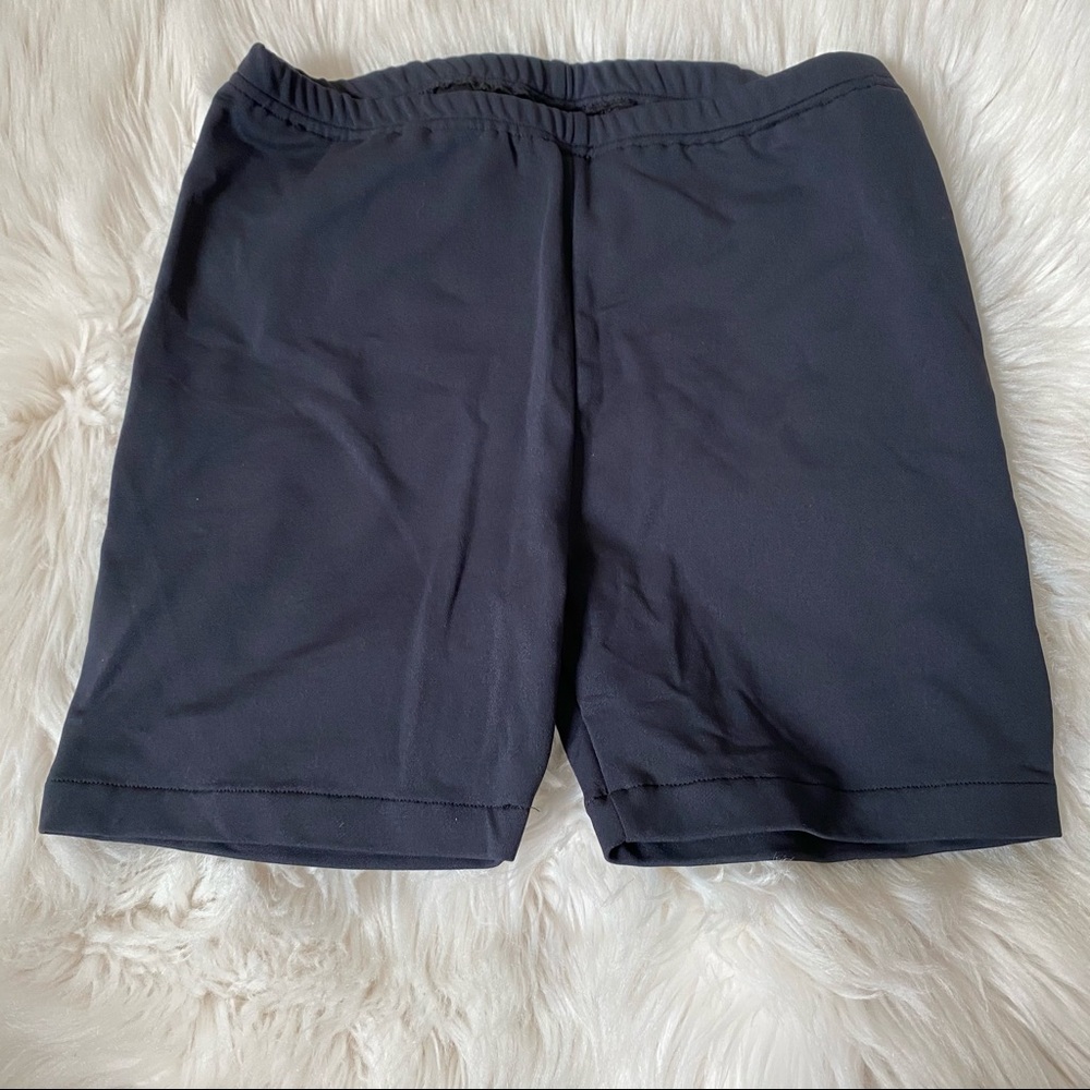 Ad In Tennis shorts